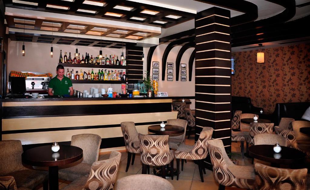Briker Hotel *